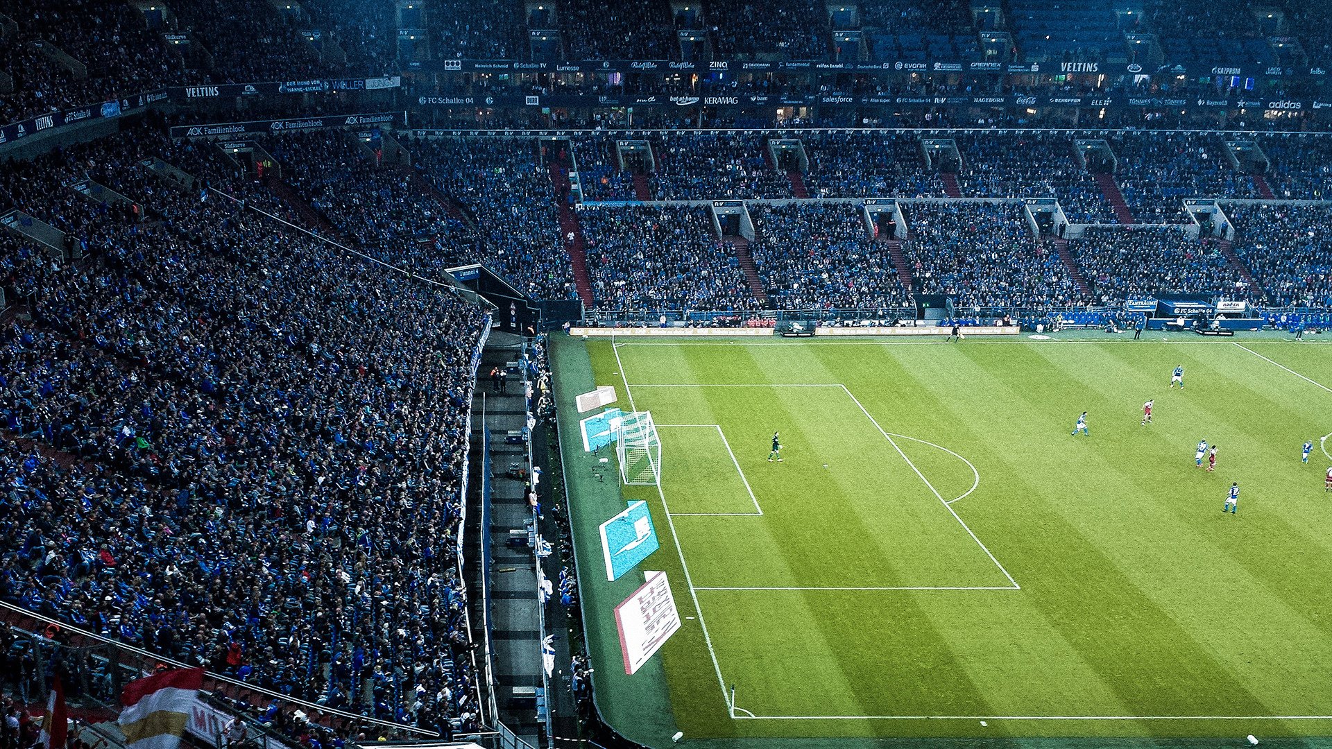 巴西打穿马赛，厄德高防守端锁死对手，现代足球的战术悖论与融合